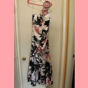 Blk/Wht/Pink Fishtail Dress